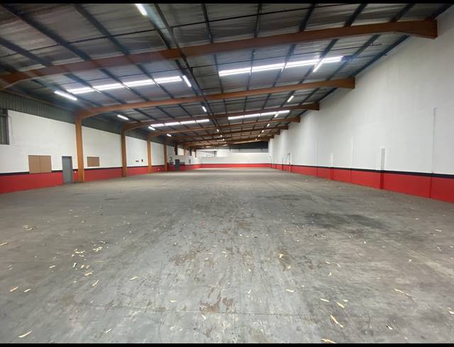 3,600M² WAREHOUSE TO LET IN WESTMEAD